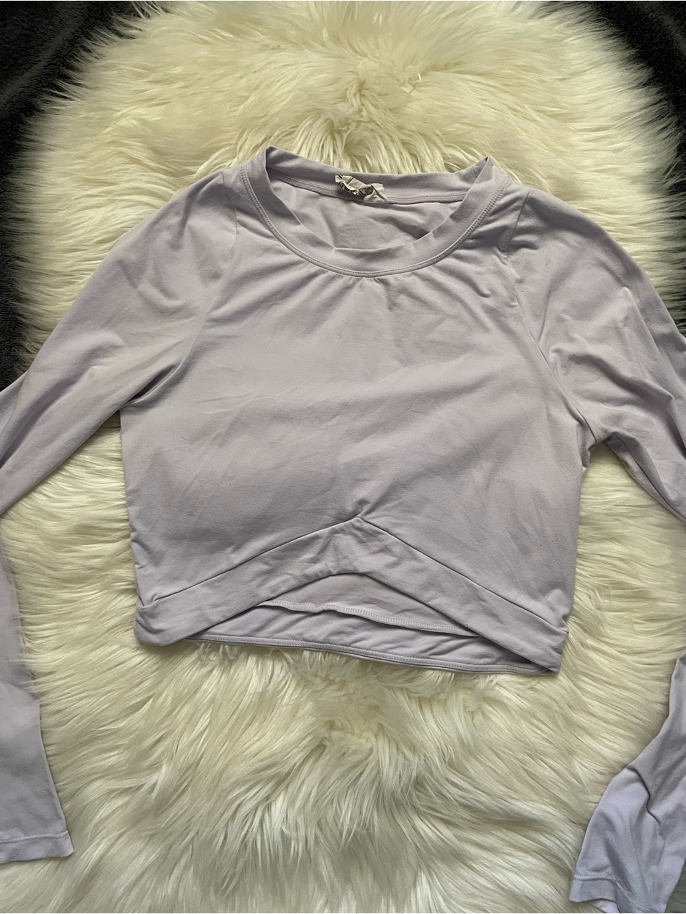 Alphalete Lavender Cropped Long-Sleeve Active Top - Picture 5 of 8